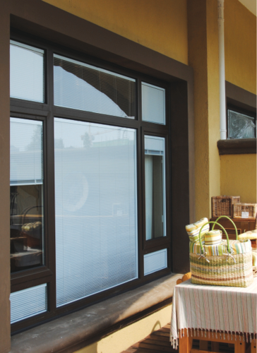 鋁合金門窗